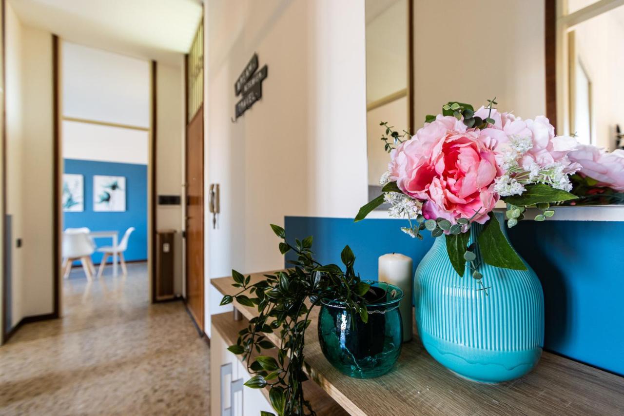 Blue Wave Apartment [Arona - Lago Maggiore] Esterno foto