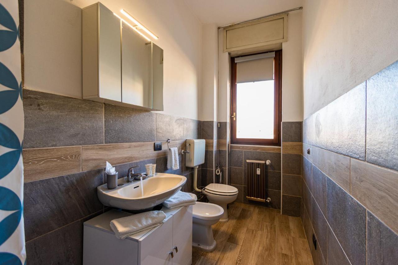 Blue Wave Apartment [Arona - Lago Maggiore] Esterno foto